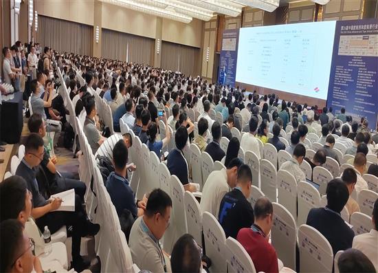 中國(guó)膠粘劑協(xié)會(huì)在上海舉行年會(huì)